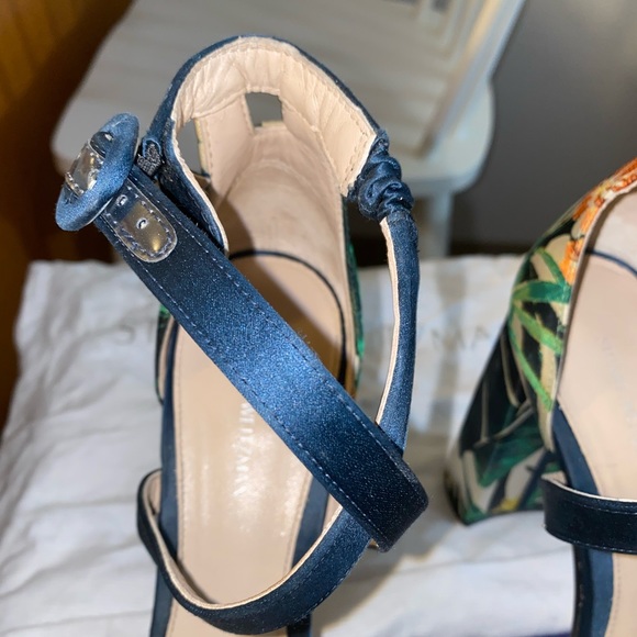 Stuart Weitzman
Women's green Botanic Jacquard block heel sandals - Picture 2 of 14